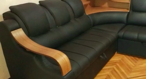 Перетяжка кожаного дивана. Бирюлёво Западное